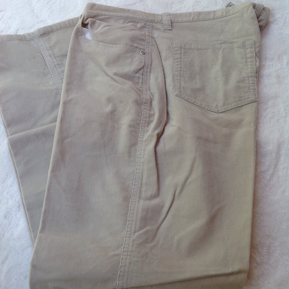 NWT Chicos corduroy pants